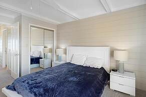 Pilot House 5 4 Bedroom Townhouse by RedAwning