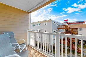 Pilot House 5 4 Bedroom Townhouse by RedAwning