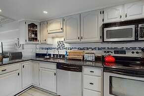 Pilot House 5 4 Bedroom Townhouse by RedAwning