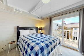 Pilot House 5 4 Bedroom Townhouse by RedAwning