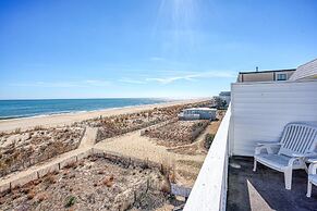 Beachcrest 17 1 Bedroom Condo by RedAwning