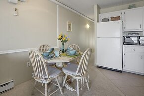 Beachcrest 17 1 Bedroom Condo by RedAwning