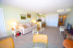 Alameda 5 2 Bedroom Condo by RedAwning