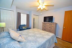 Jamaica Bay 307a 1 Bedroom Condo by RedAwning