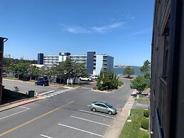 Jamaica Bay 307a 1 Bedroom Condo by RedAwning