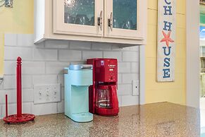 Coastal Chic Cabin 3 Bedroom Home by Redawning