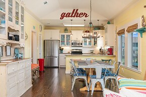 Coastal Chic Cabin 3 Bedroom Home by Redawning