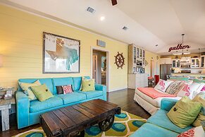 Coastal Chic Cabin 3 Bedroom Home by Redawning