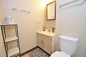 Thunder Island 16a 2 Bedroom Condo by RedAwning