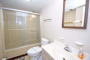 Thunder Island 16a 2 Bedroom Condo by RedAwning