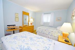 Thunder Island 16a 2 Bedroom Condo by RedAwning