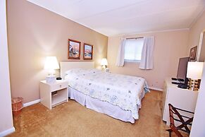 Thunder Island 16a 2 Bedroom Condo by RedAwning