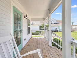 Coast Oaks Cottage 5 1 Bedroom Cottage by RedAwning
