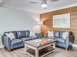 Coast Oaks Cottage 5 1 Bedroom Cottage by RedAwning