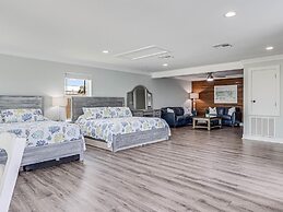 Coast Oaks Cottage 5 1 Bedroom Cottage by RedAwning