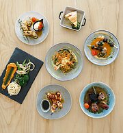 Mount Alverno Luxury Resorts