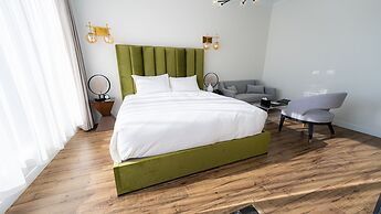 Mount Alverno Luxury Resorts