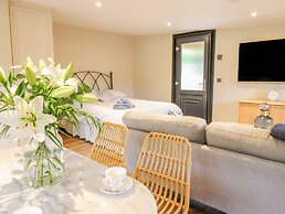 The Cabin at Evelyns Retreat