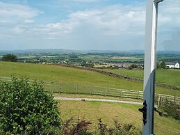 The Journeyman Luxury Shepherds Hut