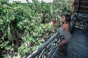 Hidden Treehouse Tulum EcoHotel