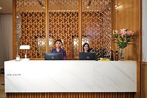 Record Hotel