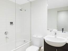 Brady Apartment Hotel Flinders Street