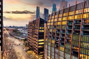 Brady Apartment Hotel Flinders Street