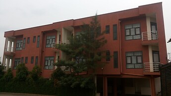 DAKS HOTEL KIRINYA