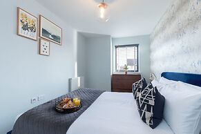 Elliot Oliver - 2 The Old Surgery: Stunning 4 Bedroom Home With Parkin