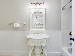 Coast Oaks Cottage 3 1 Bedroom Cottage by RedAwning