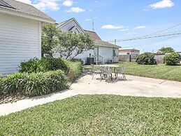Coast Oaks Cottage 6 1 Bedroom Cottage by RedAwning
