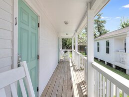 Coast Oaks Cottage 1 1 Bedroom Cottage by RedAwning