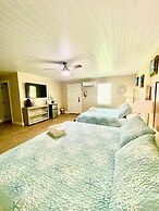 Coast Oaks Cottage 4 1 Bedroom Cottage by RedAwning