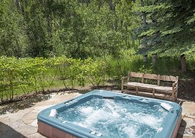 40 Goshawk 5 Bedroom Home by RedAwning