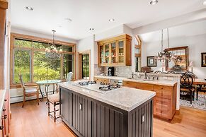 40 Goshawk 5 Bedroom Home by RedAwning