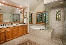 40 Goshawk 5 Bedroom Home by RedAwning