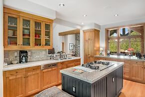 40 Goshawk 5 Bedroom Home by RedAwning