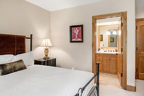 40 Goshawk 5 Bedroom Home by RedAwning