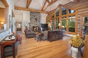 40 Goshawk 5 Bedroom Home by RedAwning