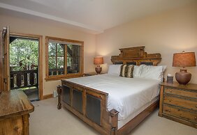 40 Goshawk 5 Bedroom Home by RedAwning