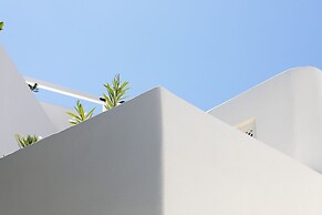 Acave Santorini Suites