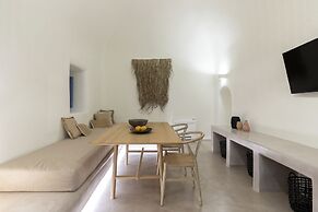 Acave Santorini Suites