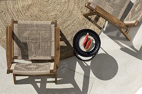 Acave Santorini Suites