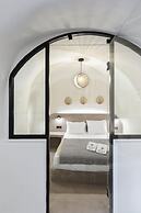 Acave Santorini Suites