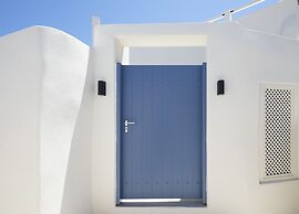 Acave Santorini Suites