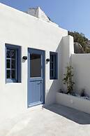 Acave Santorini Suites