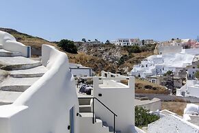 Acave Santorini Suites
