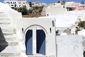 Acave Santorini Suites