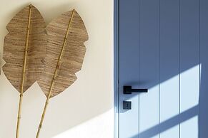 Acave Santorini Suites