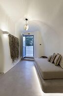 Acave Santorini Suites